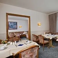 Days Inn Dresden 3*,